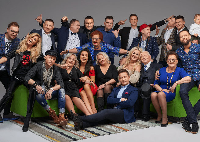 Gogglebox Polska Uczestnicy : Gogglebox Przed Telewizorem 11 W Ttv Wlasnie Trwaja Poszukiwania Nowych Uczestnikow