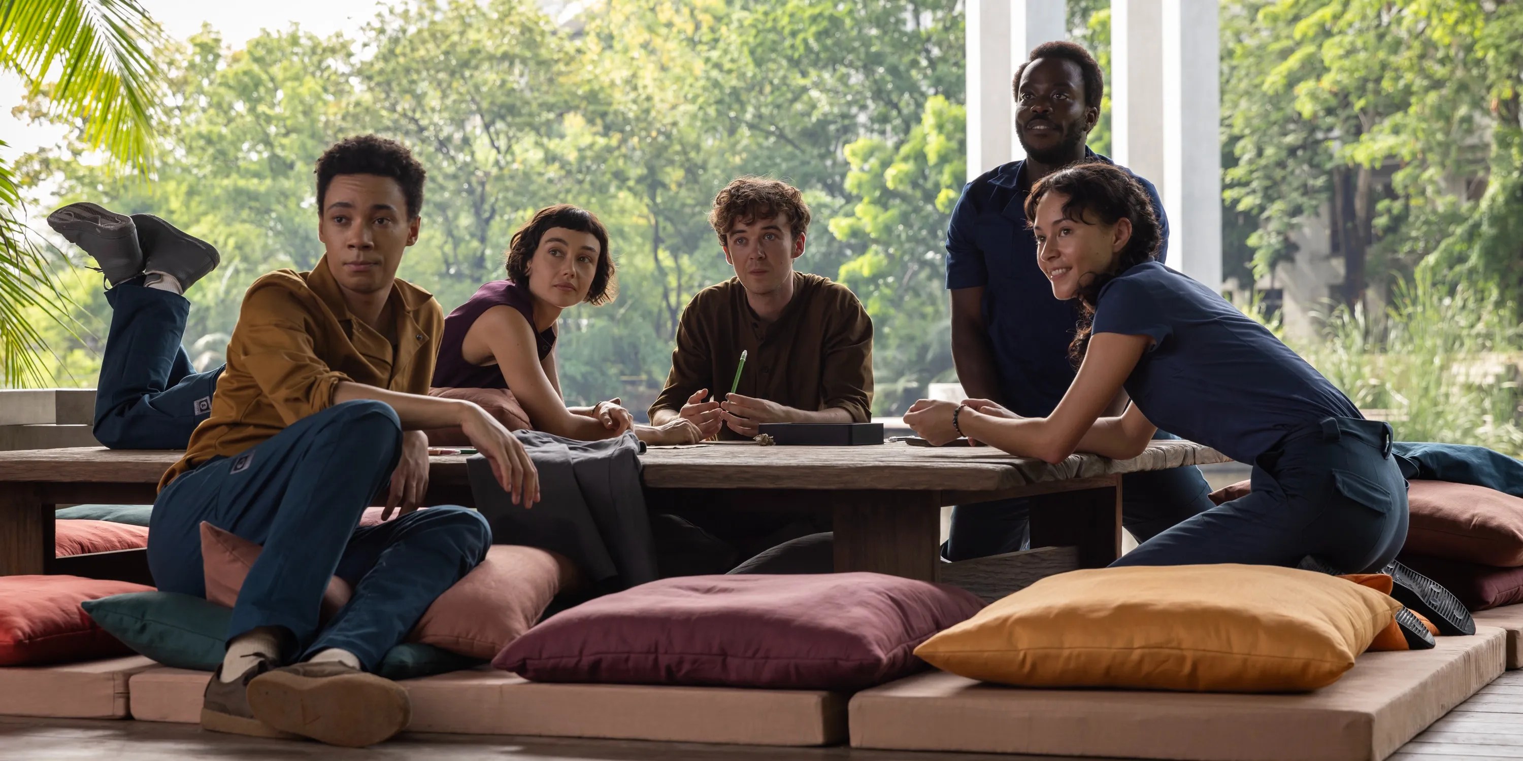 Prodigy Alien Earth Alien Guide Ign - 4K Vintage Designs for Desktop