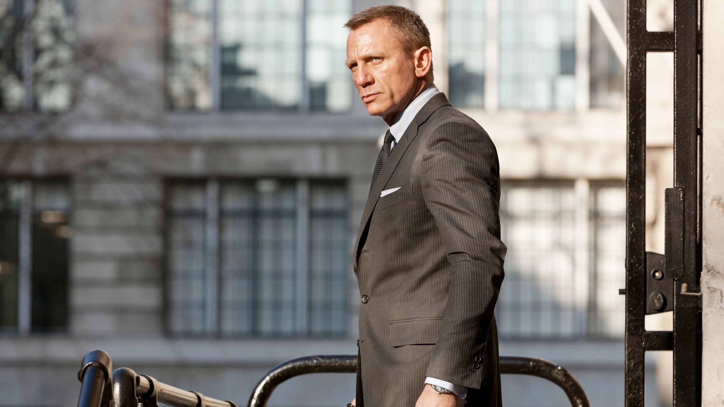 The Subsequent James Bond “Should not Strive To Be Somebody Like Daniel Craig,” Says Franchise Star