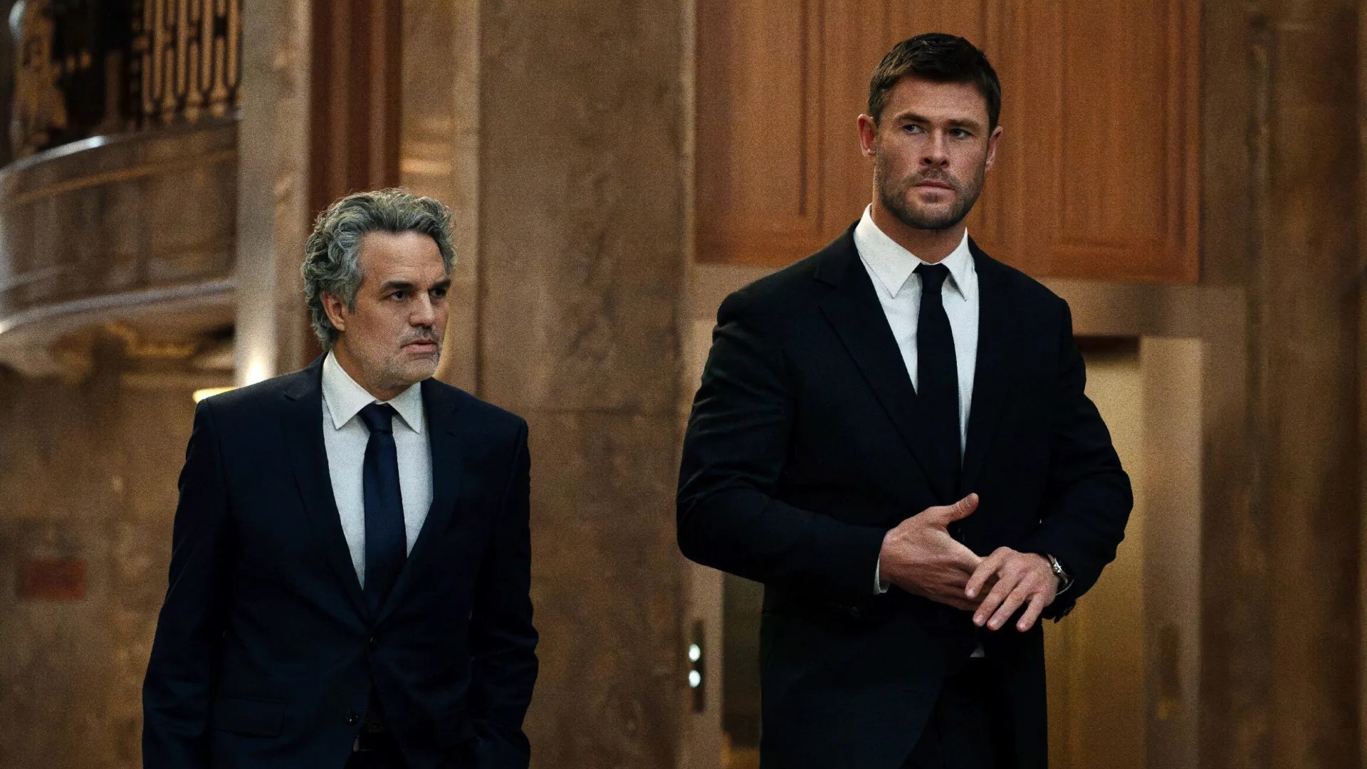 Who Dies, Who Escapes, And What The Chris Hemsworth-Led Thriller Is All About