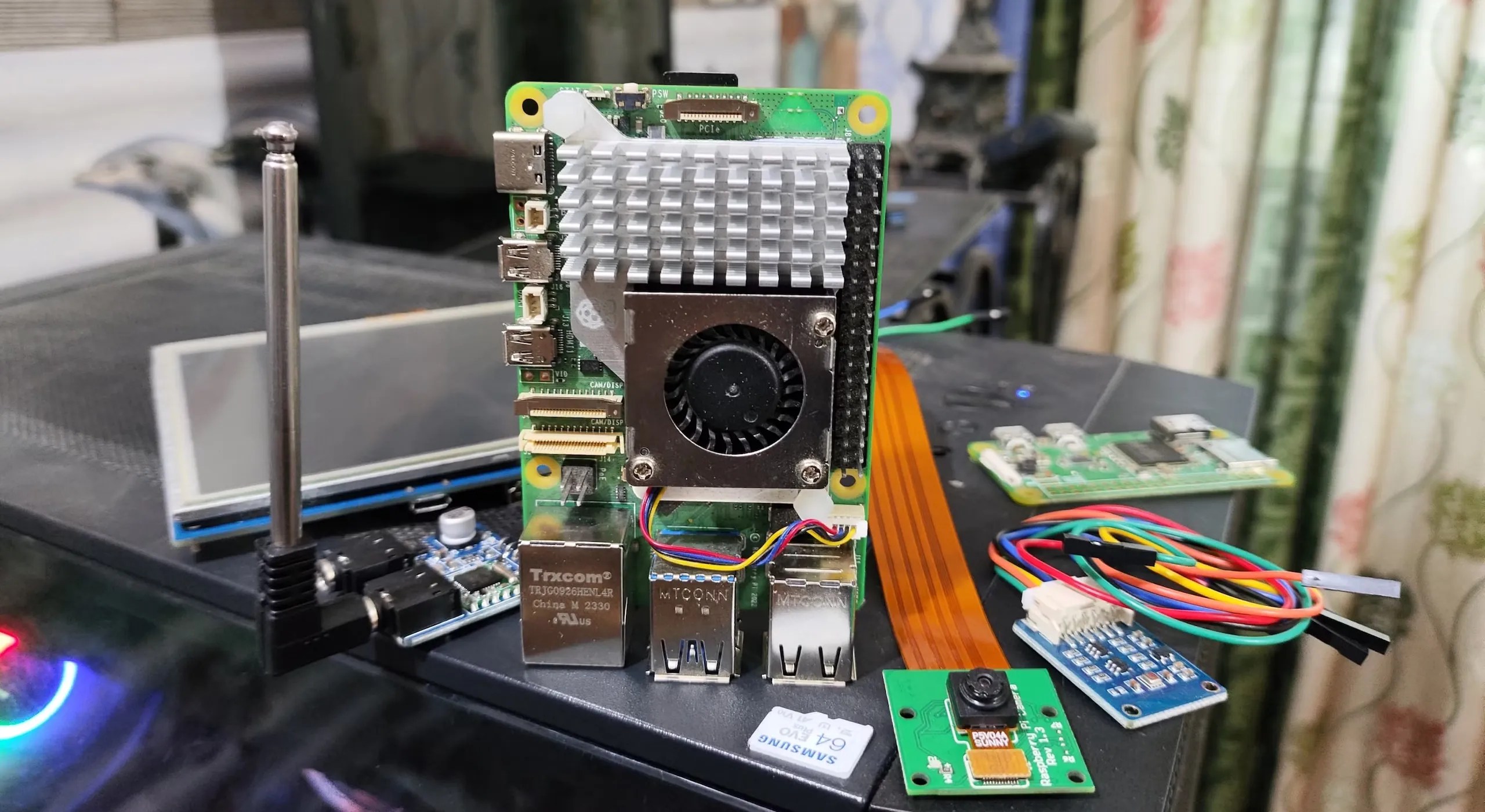 6 Raspberry Pi Powered 3d Printing Projects Anyone Can Do - Download Incredible Gradient Illustration | Desktop