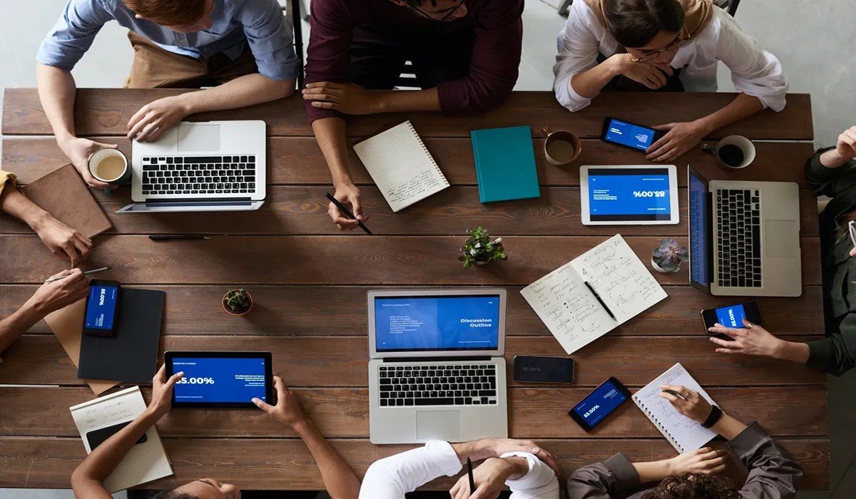 7 pros and cons of using microsoft excel as a project management tool