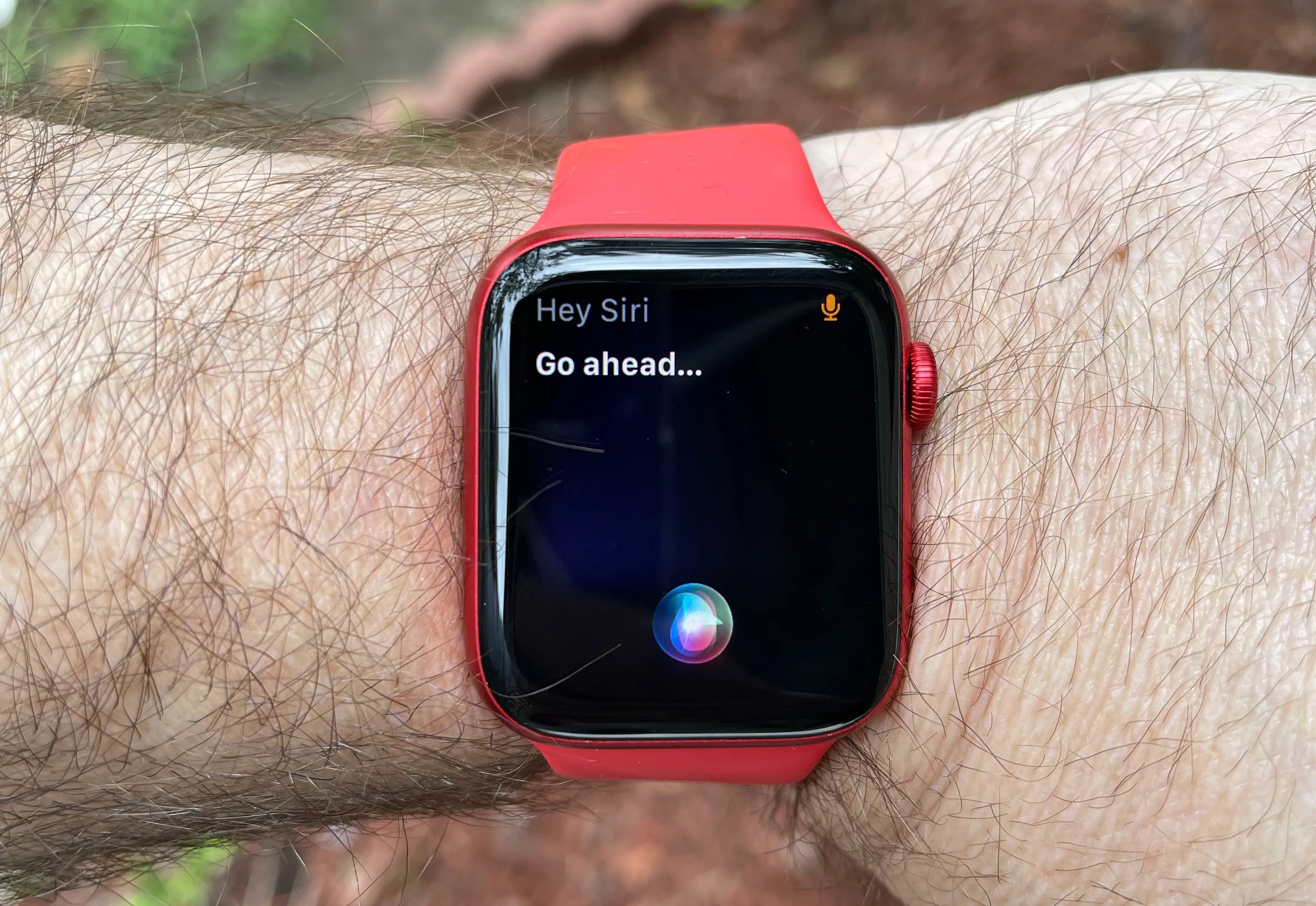 Come usare Siri su Apple Watch