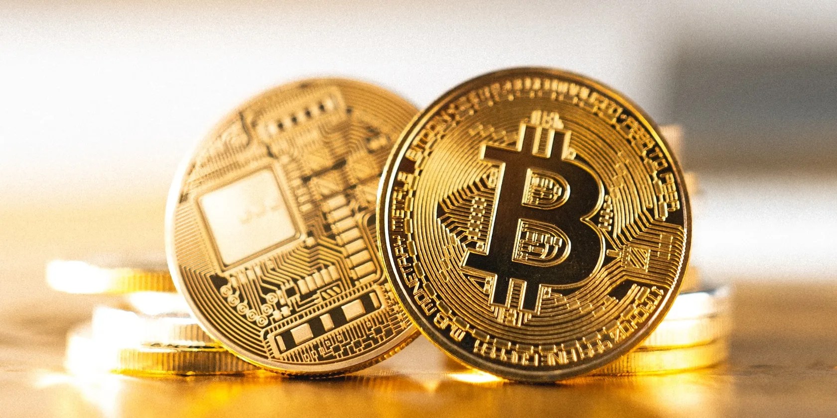 Are crypto and bitcoin the same thing?