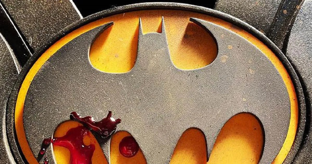 Due to matt reeves' the batman and the return of both michael keaton and ben affleck's batmen in the flash, 2022 appears to be the year of . Michael Keaton S New Batman Suit For The Flash Batgirl Revealed In Apparent Leak