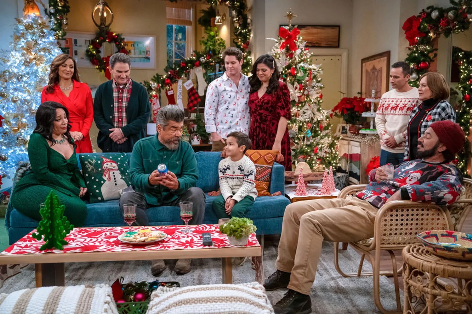 George lopez’s original sitcom cast reunite on his show in new images