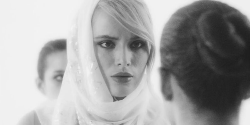 Highlights From Divinity Iii - Premium 8K City Images | Free Download