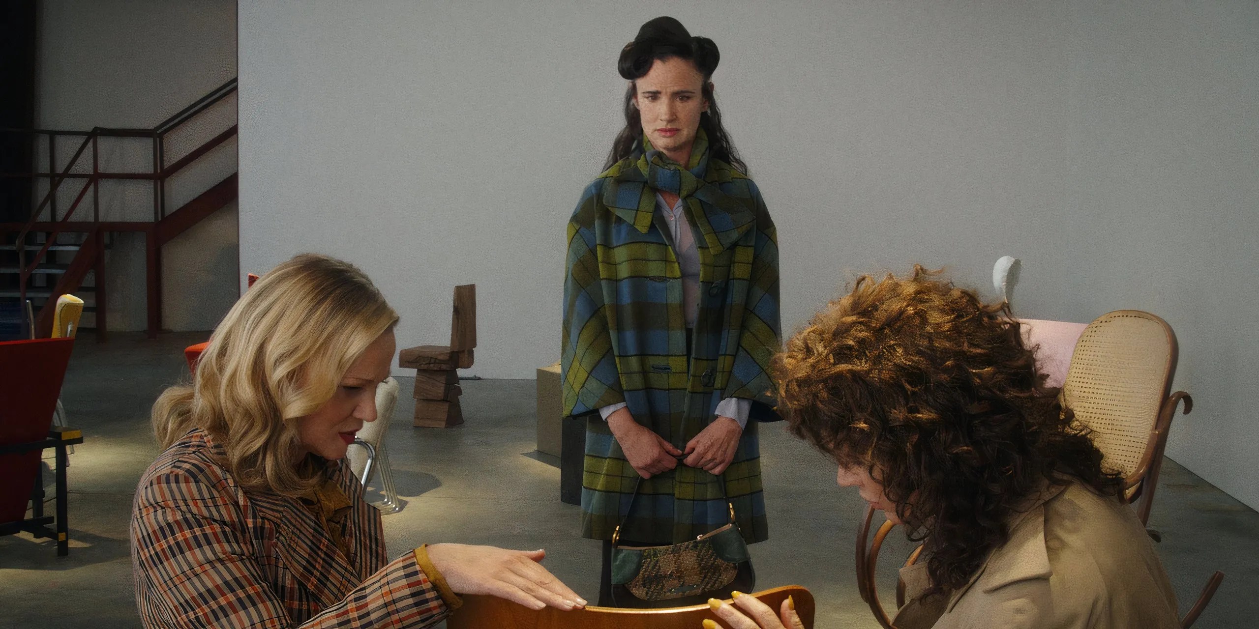 Olivia Colman & John Lithgow’s New Movie Made Me Cry Thanks To Its Tender Authenticity Olivia Colman & John Lithgow’s New Movie Made Me Cry Thanks To Its Tender Authenticity