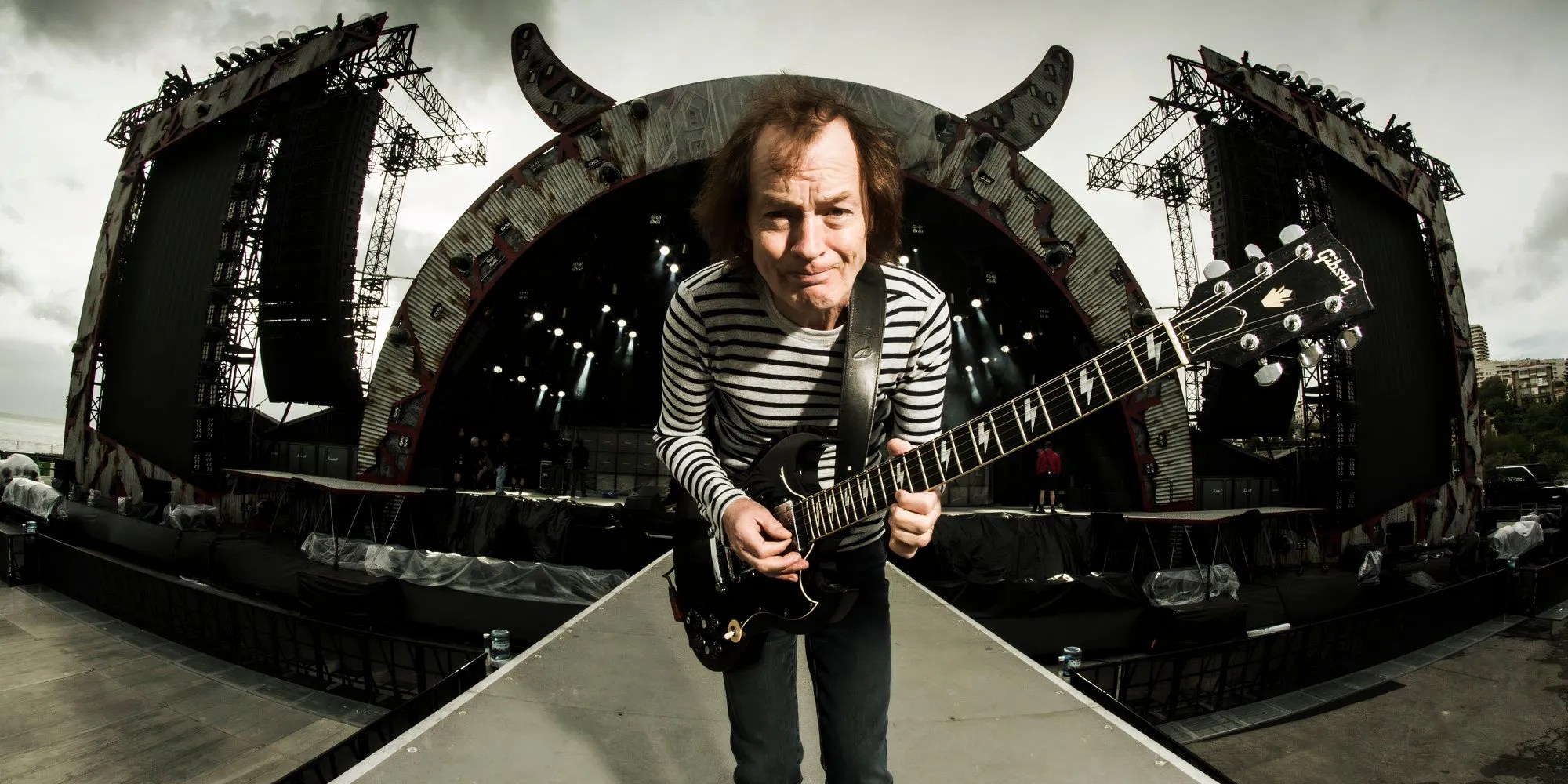 This Iconic Clint Eastwood Scene Was So Good, It Impressed An Equally Iconic Rock SongThis Iconic Clint Eastwood Scene Was So Good, It Impressed An Equally Iconic Rock Tune