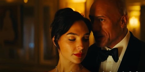 Gal Gadot & Dwayne Johnson in Red Notice recensie op Netflix België