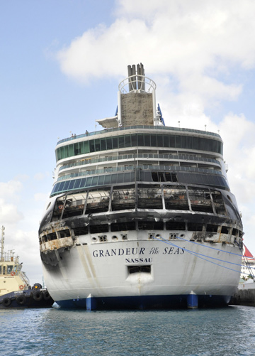 Fire Stops Giant Cruise Liner Stuff Co Nz