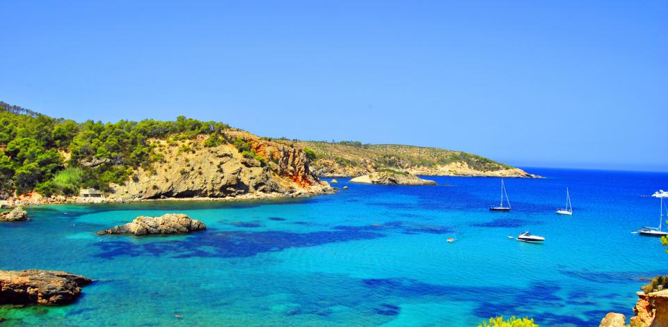 Explore balearic islands with sail or . Menorca sailing area - sailing around the Balearic Islands