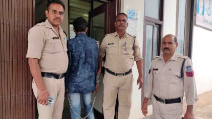 Sagar News: नाबालिग को जिंदा जलाकर हत्या करने का आरोपी गिरफ्तार, मुर्गा पार्टी के दौरान की थी अनुचित मांग Sagar News: Accused arrested for burning a minor alive during a party