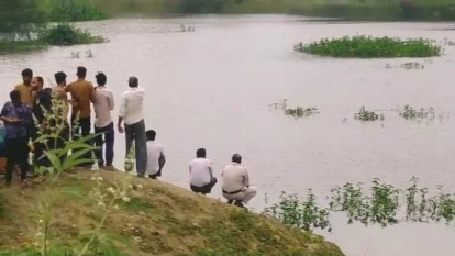 Damoh News: भैंसों को खदान से निकालने पानी में उतरा युवक डूबा, एसडीईआरएफ की टीम ने खोजा शव Damoh A young man who entered the water to take out buffaloes from the mine drowned