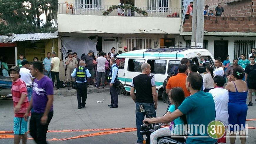 Noticias de bello, videos de bello, fotos de bello. Un niÃ±o y una mujer muertos y tres heridos de gravedad en