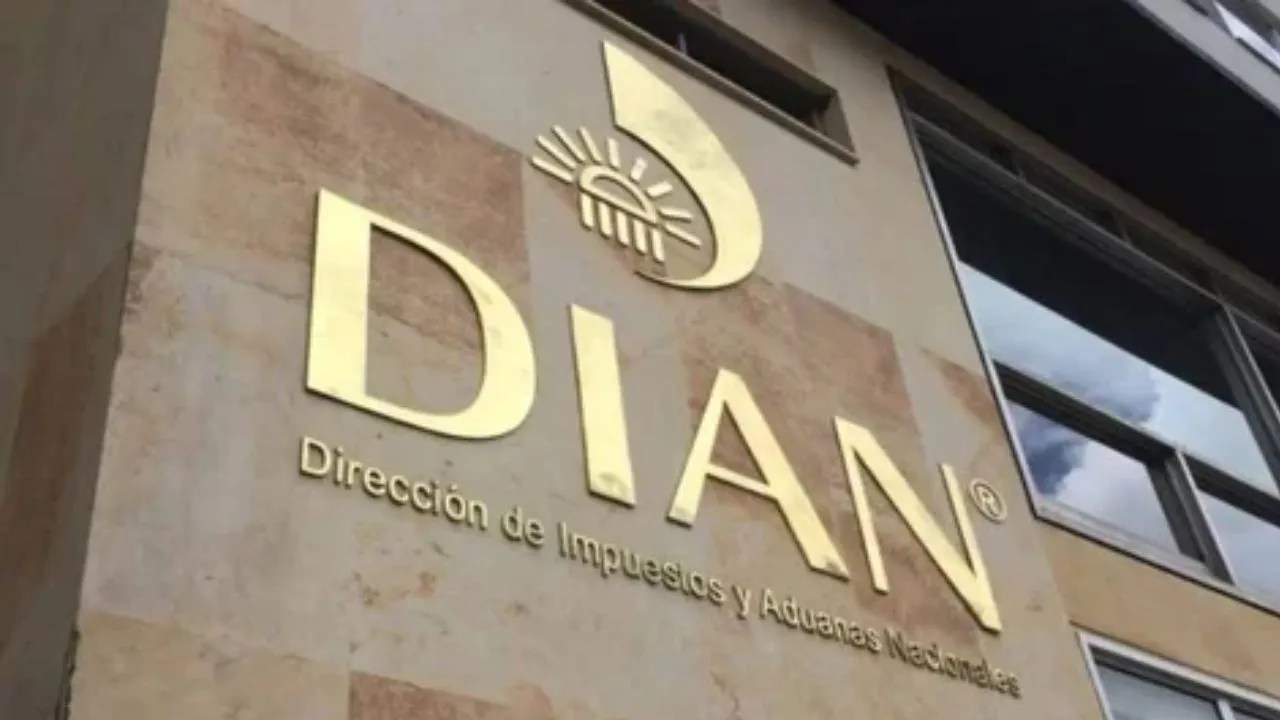 ¡Alerta en la DIAN! Investigan posible hackeo masivo y robo de datos de contribuyentes