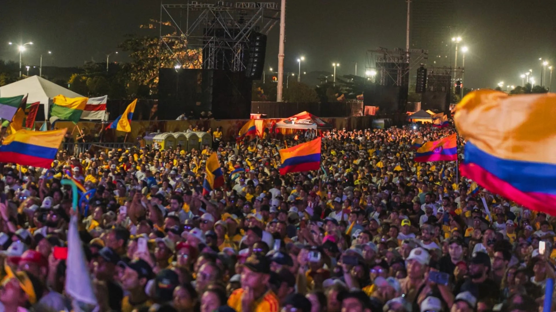 ¡Explosión! Abelardo De La Espriella sacudió Barranquilla con multitudinario cierre de campaña 5 ¡Explosión! Abelardo De La Espriella sacudió Barranquilla con multitudinario cierre de campaña