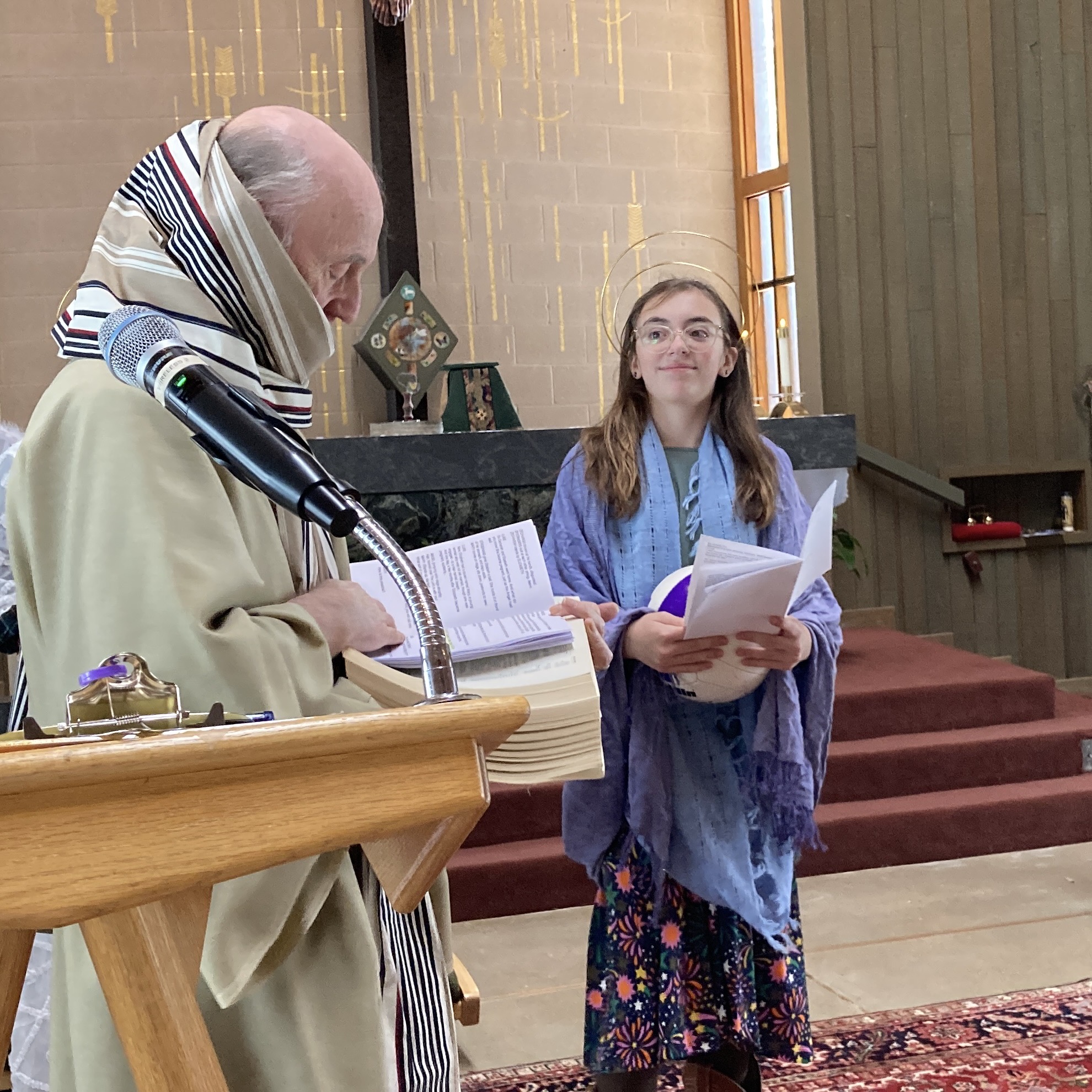 The Prophet recalls how Mary's story reminds him of Hannah in 1 Samuel.