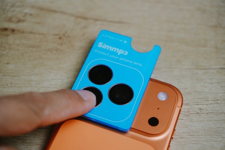 護眼最高等級！Simmpo 抗藍光護眼保護貼 iPhone 17 系列，德國萊因 90% BLR 認證！ DSC04778