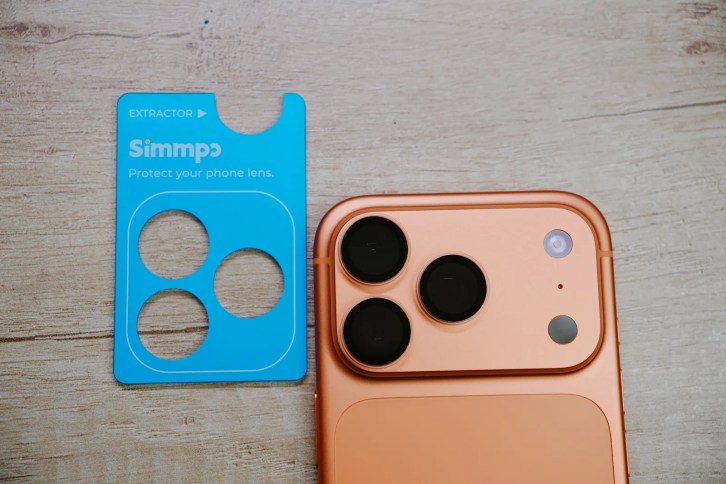 護眼最高等級！Simmpo 抗藍光護眼保護貼 iPhone 17 系列，德國萊因 90% BLR 認證！ DSC04779