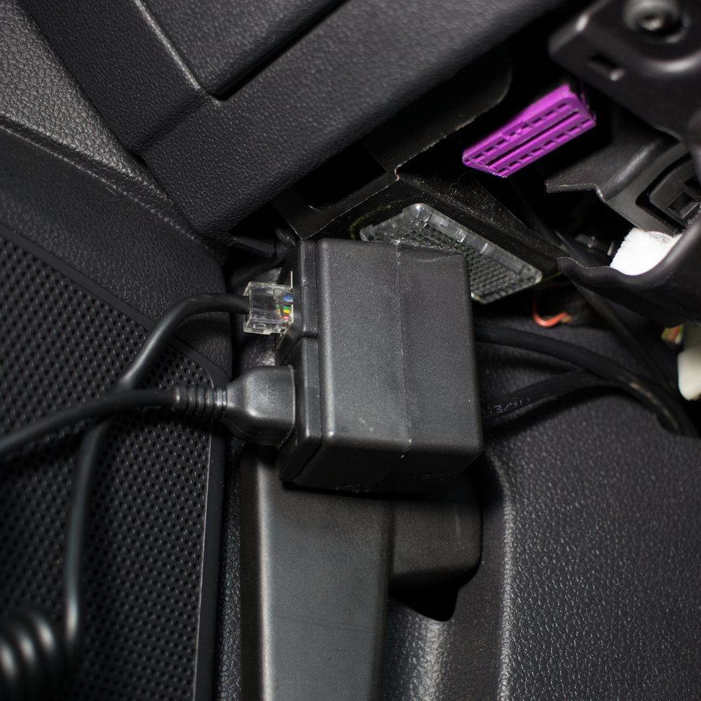 I made this junction box so that I can easily remove my microphones when the car will be parked overnight away from home...