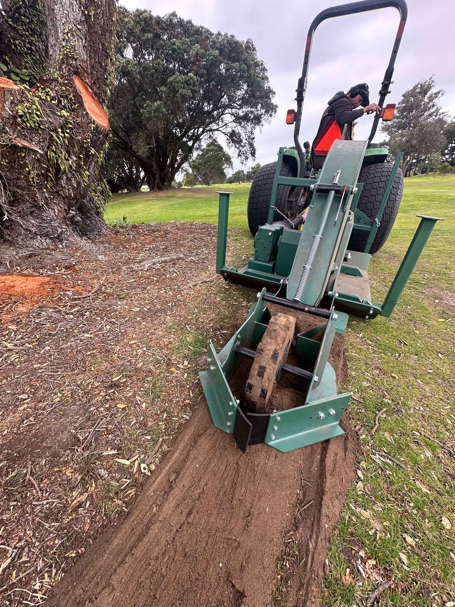 TrenchIt-RTS400 Rootsaw-1
