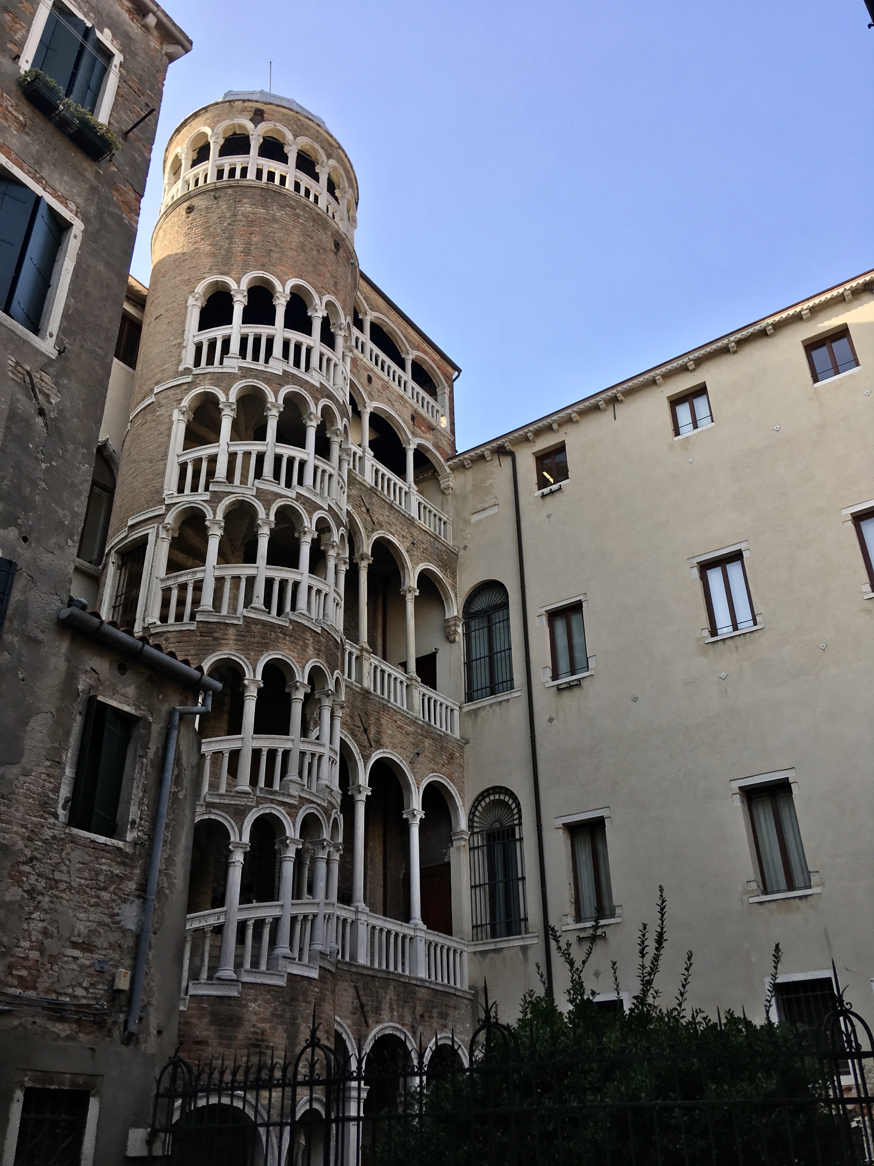 Scala Contarini del Bovolo