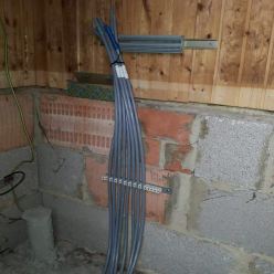 Zuleitung Stellwerk Kabel im Stellwerk