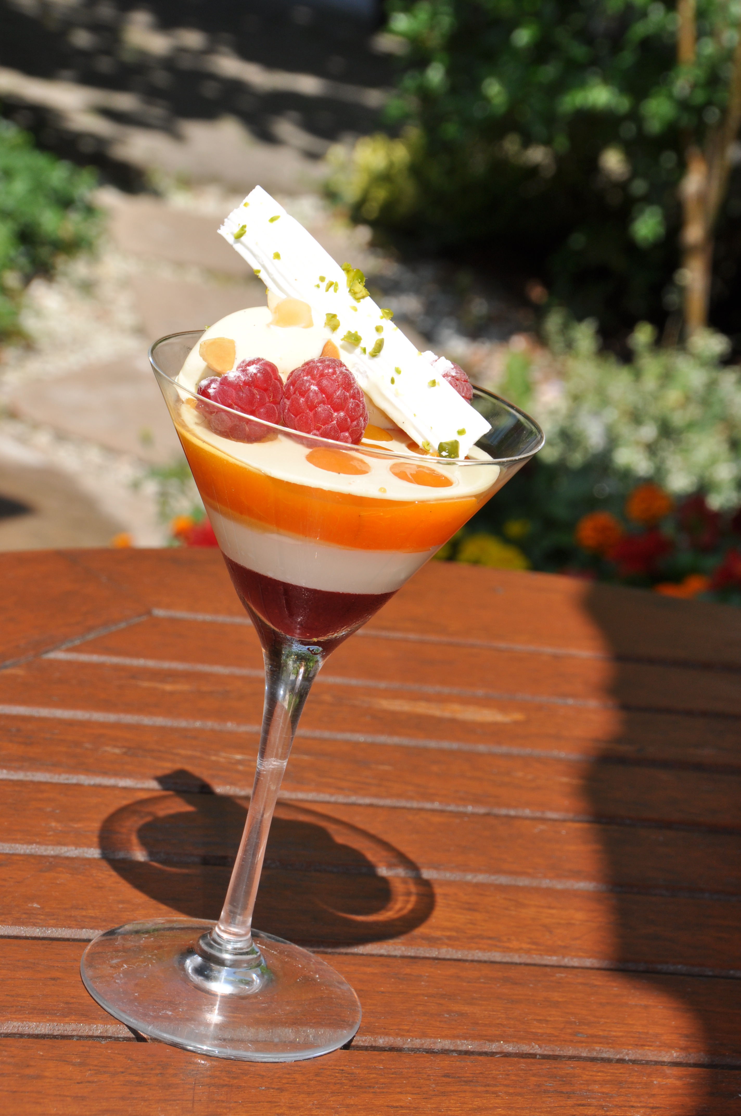 Une coupe Melba aux abricots du Valais