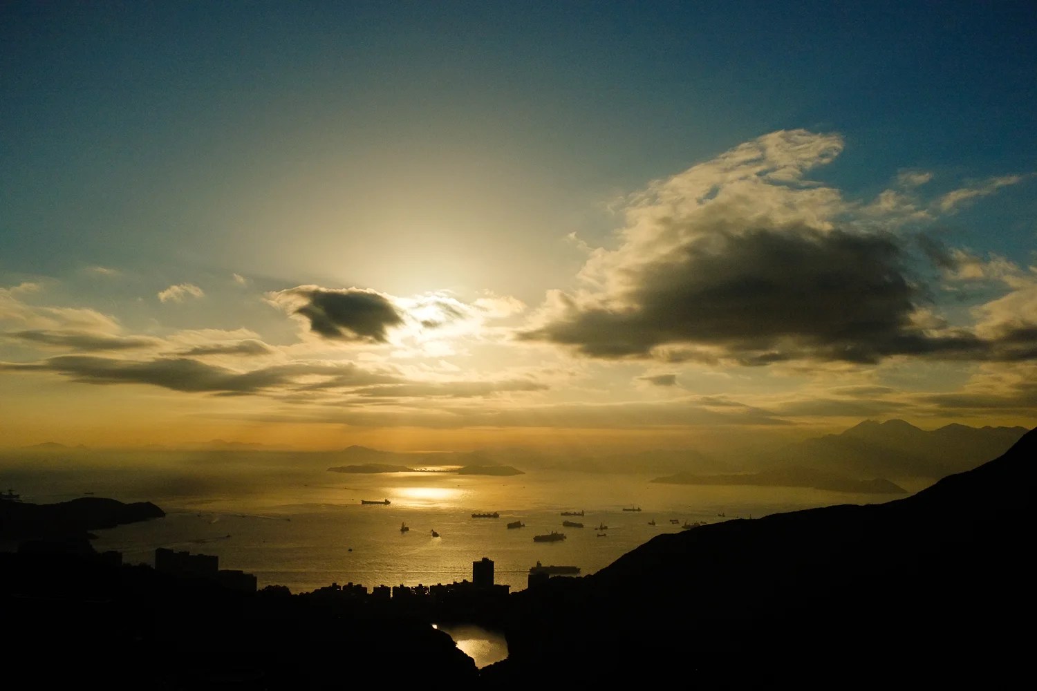  Shot from Victoria Peak in Hong Kong. 