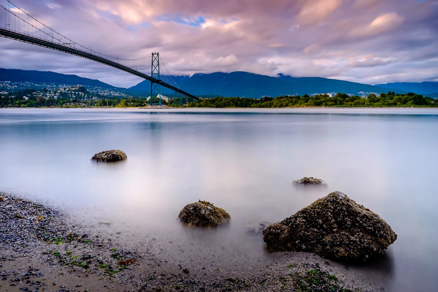 Lions Gate Bridge and North Vancouver - 90 seconds at f/11