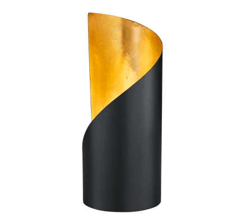 De REALITY Tafellamp FRANK is een moderne cilindervormige lamp met een matzwarte buitenkant die spiraalsgewijs omhoog loopt en een warme goudmetallic binnenkant onthult voor een verbeterde lichtreflectie.