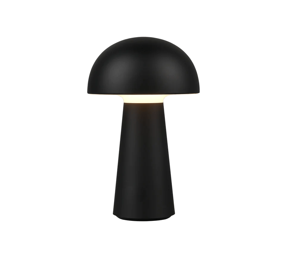 De REALITY Tafellamp LENNON is een moderne zwarte tafellamp met een koepelvormige kap en kegelvormige voet, die zacht warm licht uitstraalt en een stijlvol paddenstoel-geïnspireerd ontwerp heeft.