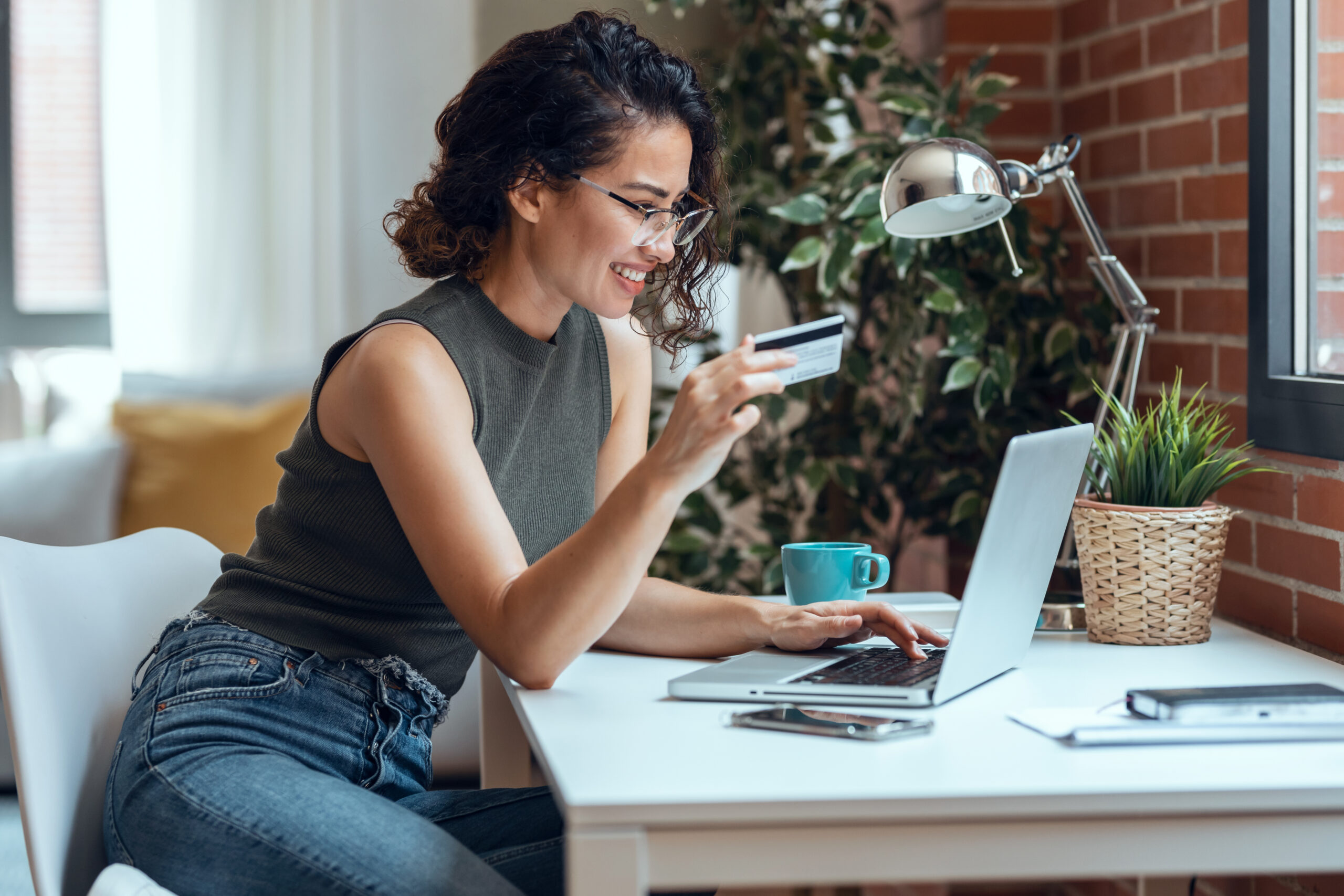 Unsecured vs. Secured Credit Cards