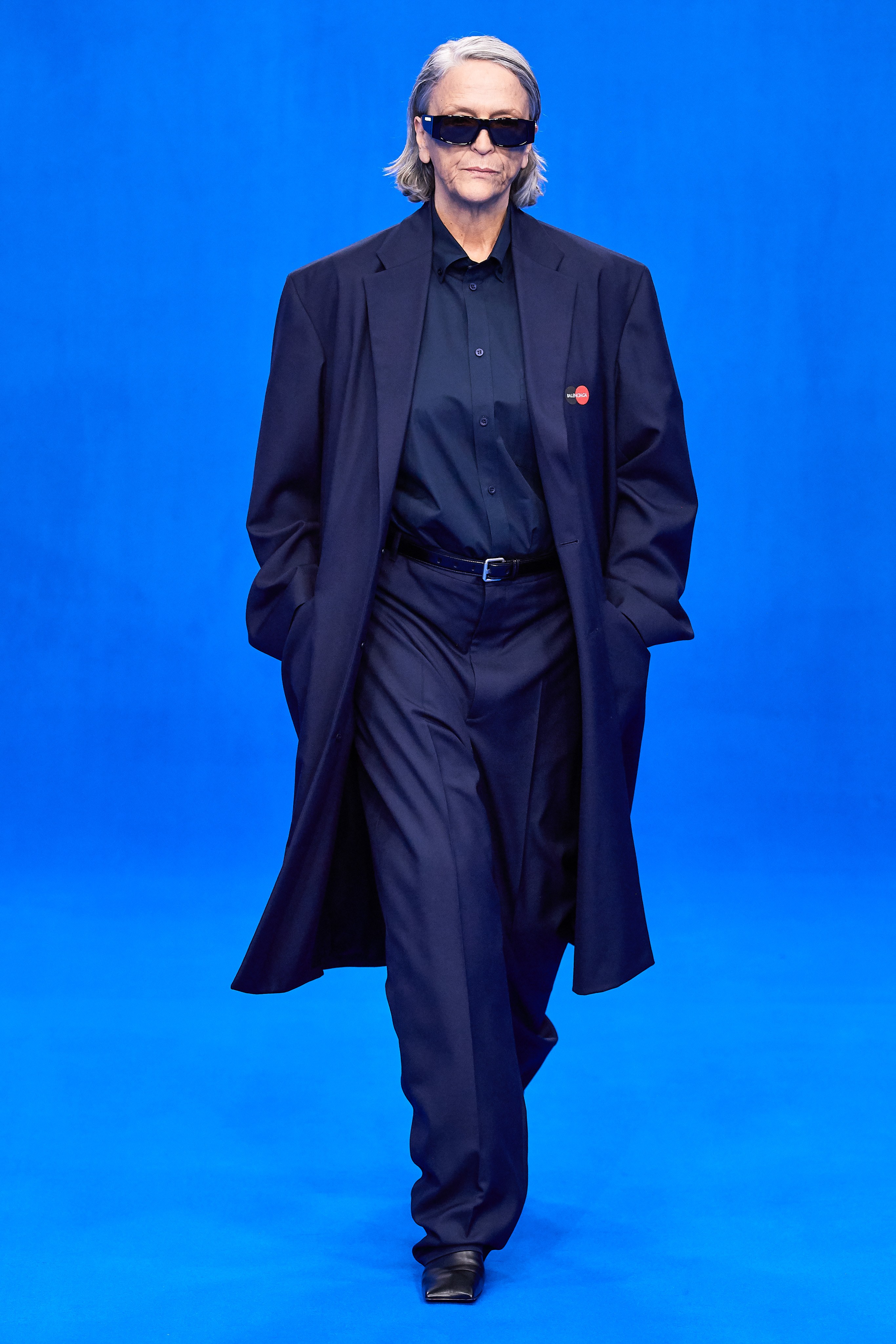 The FIVE biggest trends from the Paris Fashion Week Spring/Summer 2020 runways, broken down for you! | As top CINCO tendências da Semana de Moda Paris Spring/Summer 2020!  Photo via Vogue
Balenciaga