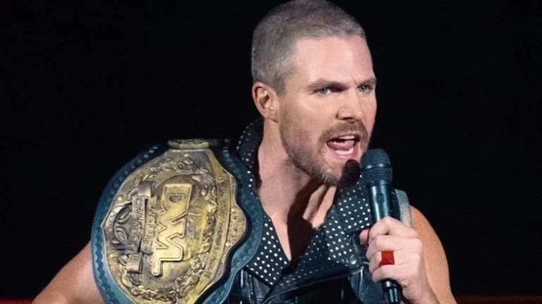 stephen amell
