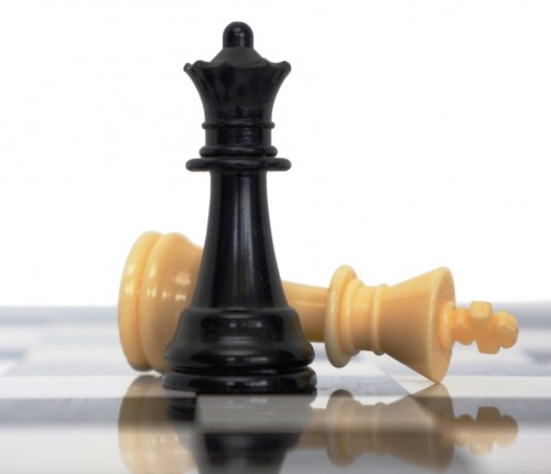 The thief abandons the car afterwards, but strips and pawns anything of . Dame oder KÃ¶nig: Schachverbot statt Konfliktreife und