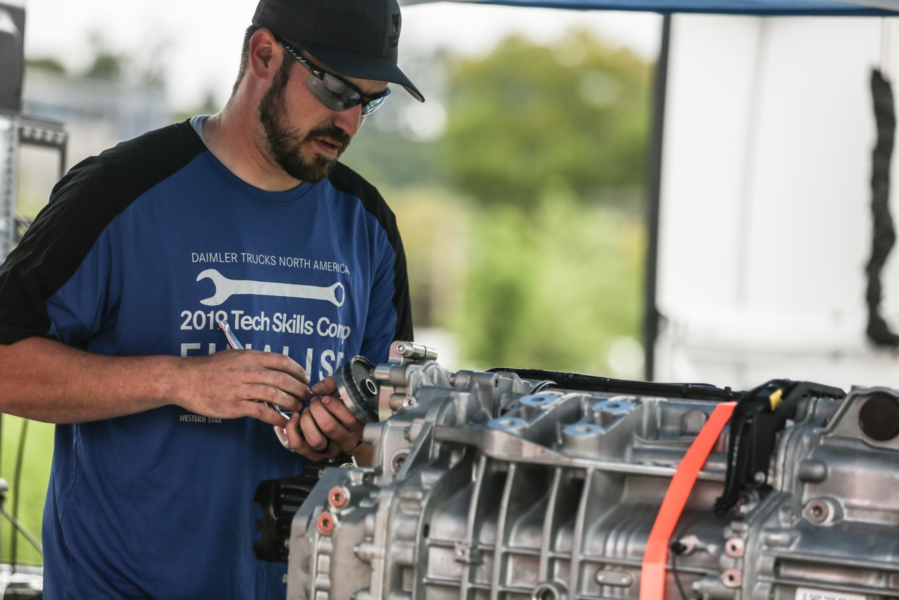 Joe Speelman of Western Idaho Freightliner in Napa, Idaho, won the vehicle category at DTNA’s Technician Skills Competition 2019.