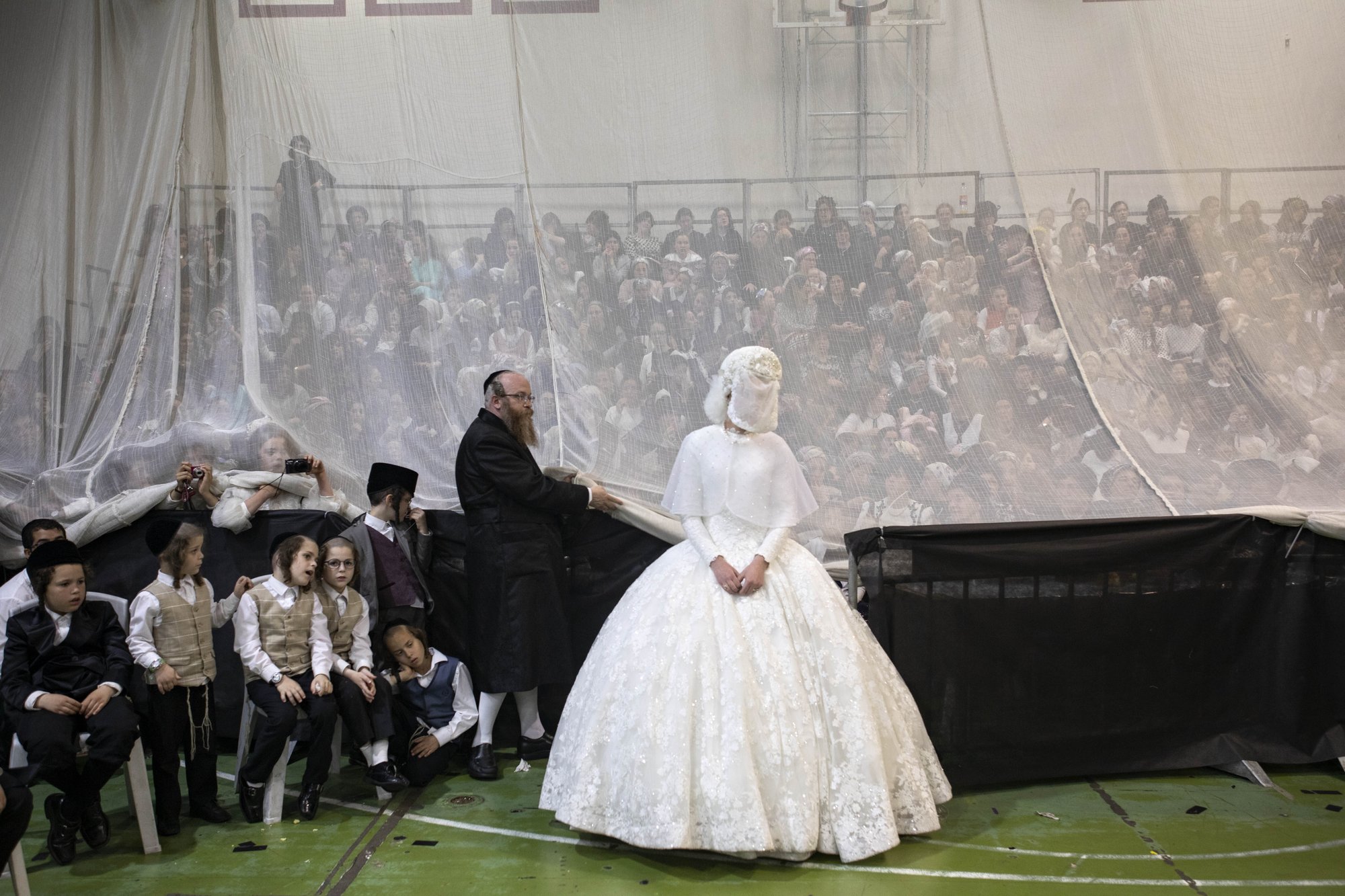 photos an israeli ultra-orthodox wedding celebration ap news on hasidic jewish wedding length