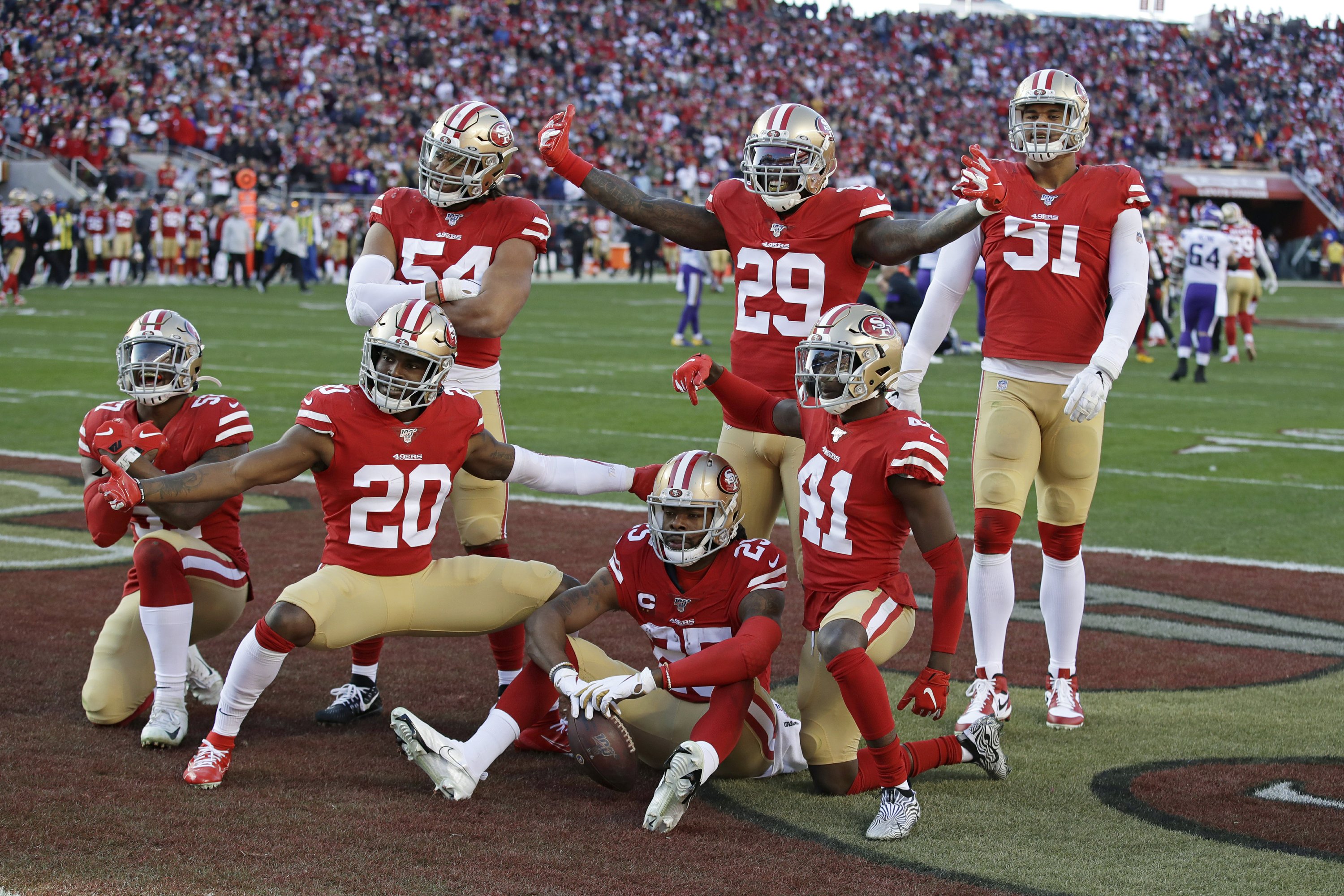 49ers win 1st playoff game in 6 years, 27-10 over vikings