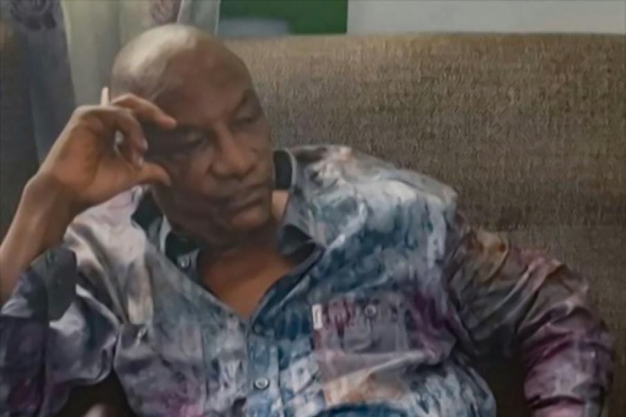 Guinee-Alpha-Conde-tient-tete-aux-putschistes.jpeg
