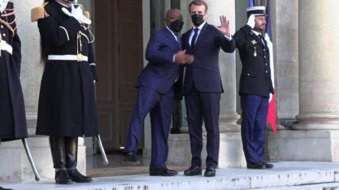 Ali Bongo pied Macron