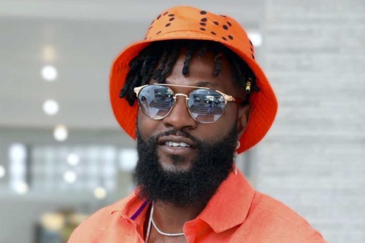 Adebayor-1.jpg