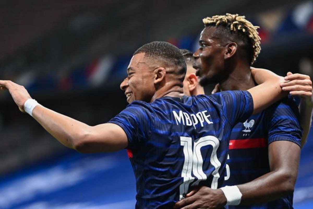 Mbappe-et-Pogba.jpg
