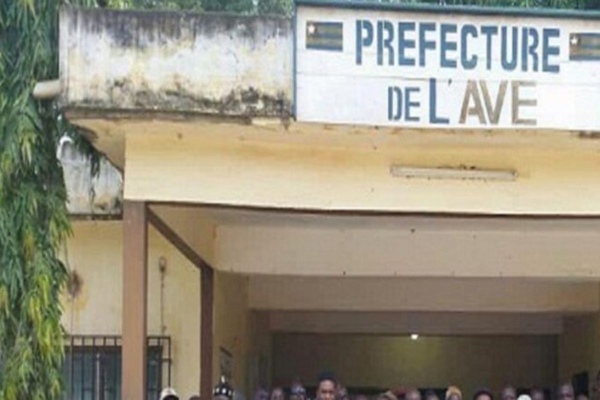 Prefecture-de-lAve.jpg