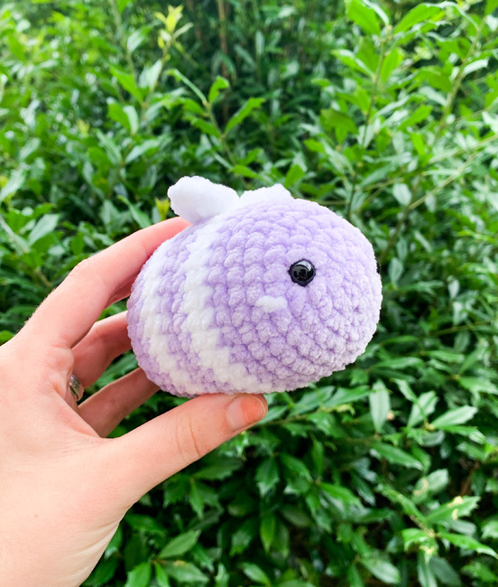 These ten free crochet pillow patterns can quickly change up the decor of any room. Crochet Bee Plush Crochet Pattern Ribblr