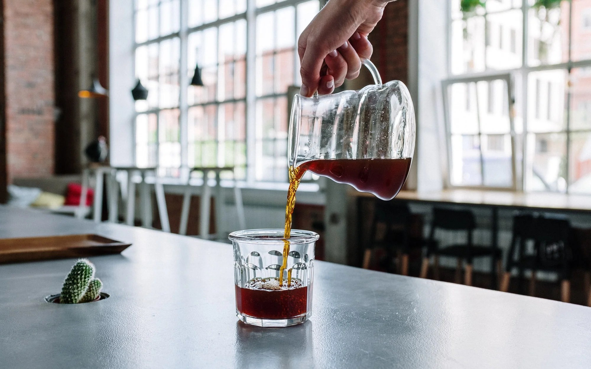 Batch Brew Coffee Maker Yardstick Coffee - Vintage Wallpapers - Professional 4K Collection