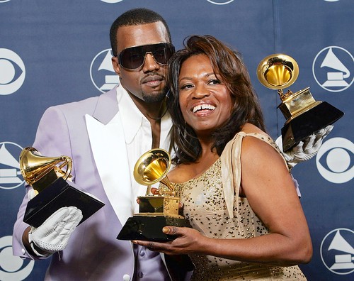 Besides being kanye's mom, donda west was also a professor and administrator at chicago state university. Kanye West S Mother Dies In L A Straightfromthea Com Atlanta Entertainment Industry News Gossip