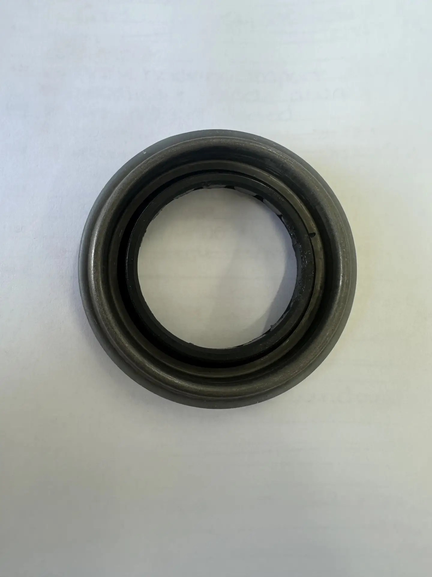 Pinion seal rear diff 4.2 6cyl drum brake dana 70