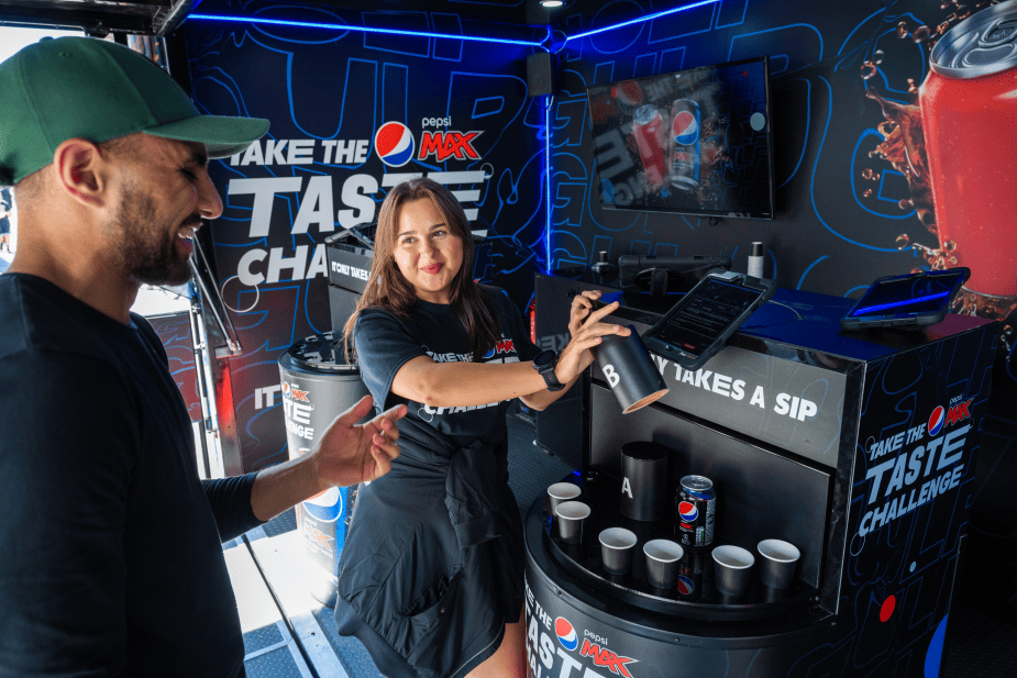 Pepsi Max interactive taste challenge booth